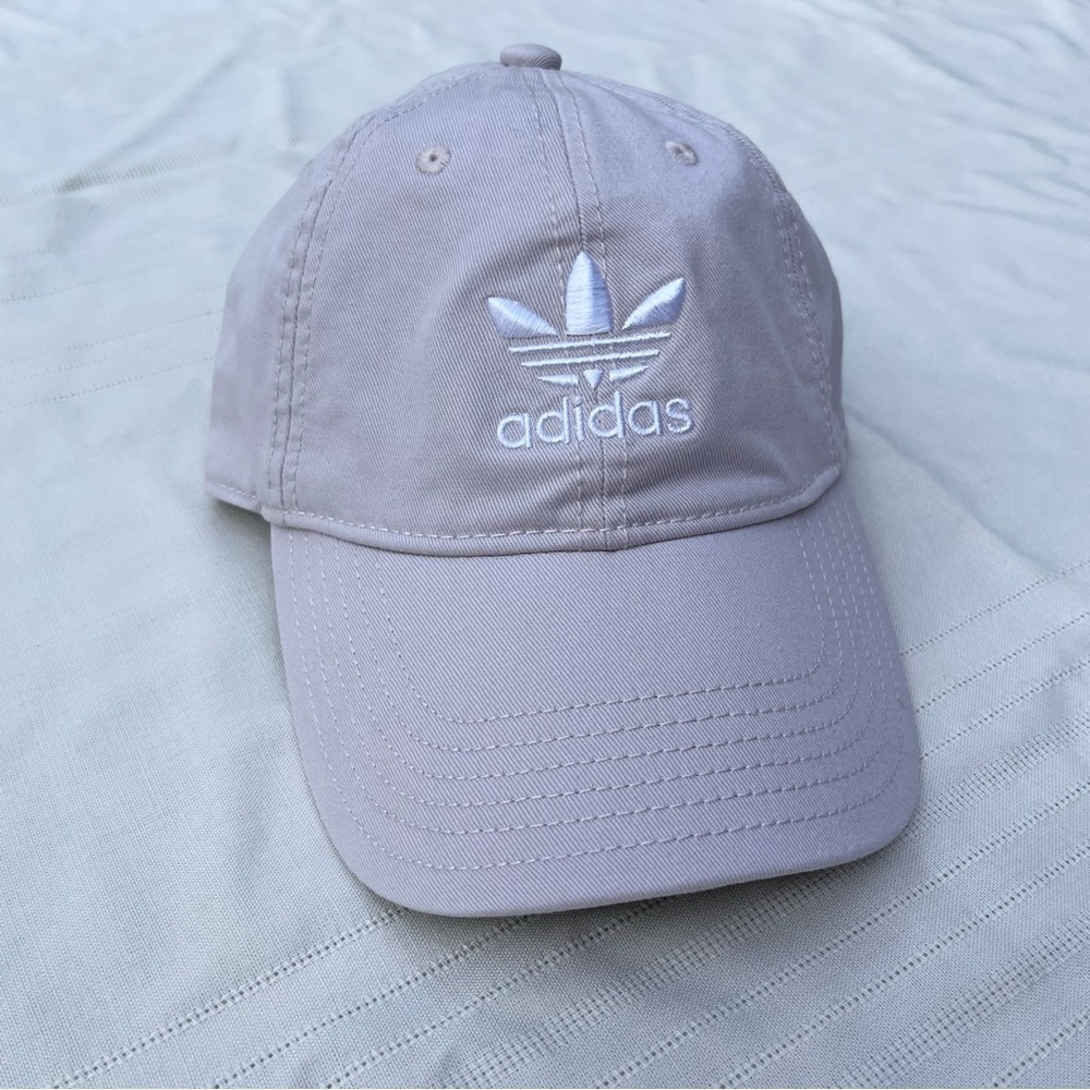 Adidas Baseball Cap Adjustable in pale lilac